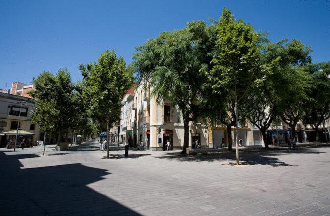Hostal Rambla Sant Boi de Llobregat Luaran gambar